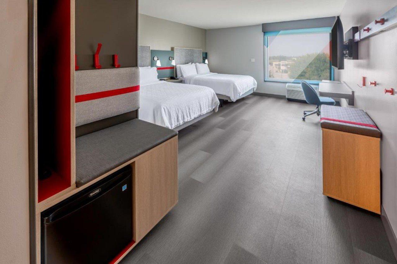 Avid Hotels Milwaukee West - Waukesha By Ihg Pewaukee Εξωτερικό φωτογραφία