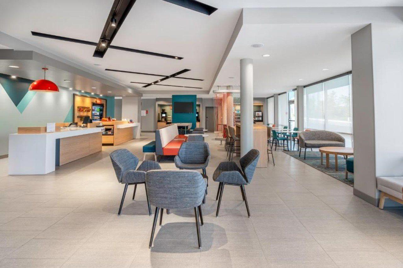 Avid Hotels Milwaukee West - Waukesha By Ihg Pewaukee Εξωτερικό φωτογραφία